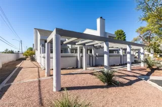 Photo #1: 2730593 Listing