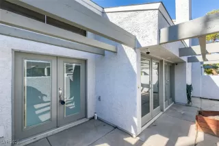 Photo #3: 2730593 Listing