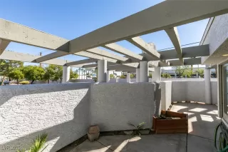 Photo #6: 2730593 Listing