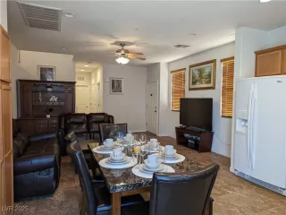 Photo #3: 2730660 Listing