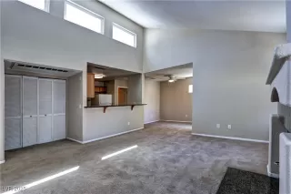 Photo #5: 2730670 Listing