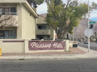 Photo #1: 2730673 Listing 