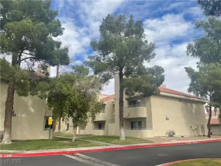 Photo #2: 2730673 Listing 