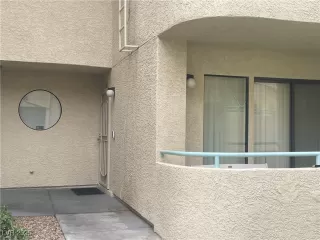 Photo #4: 2730673 Listing 