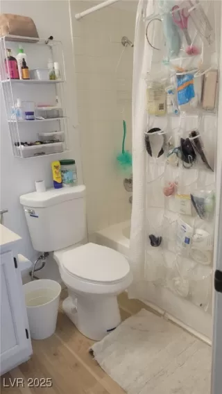 Photo #2: 2730700 Listing