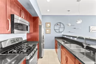 Photo #3: 2730713 Listing