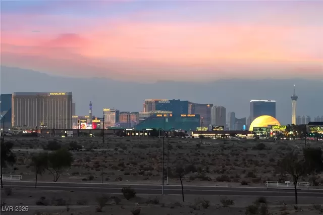 MLS: 2730717 Condo For Sale