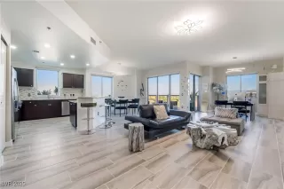 Photo #1: 2730717 Listing 