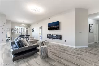 Photo #2: 2730717 Listing 