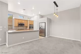 Photo #4: 2730719 Listing 