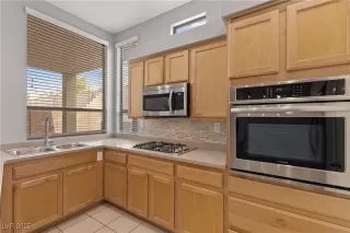 Photo #6: 2730719 Listing 