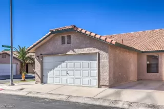 Photo #1: 2730758 Listing