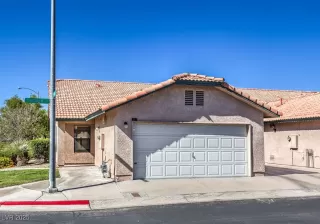 Photo #2: 2730758 Listing