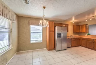 Photo #6: 2730758 Listing