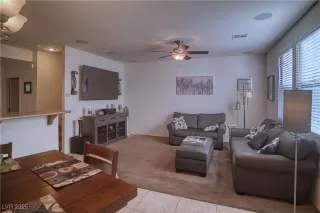 Photo #2: 2730772 Listing 