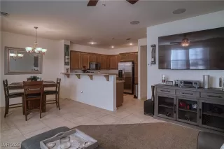 Photo #4: 2730772 Listing 