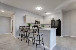 Photo #5: 2730776 Listing 