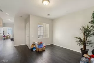 Photo #3: 2730780 Listing