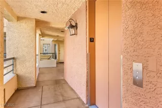 Photo #3: 2730808 Listing