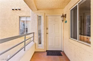 Photo #4: 2730808 Listing