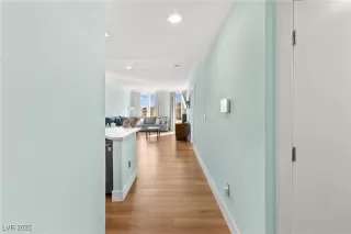 Photo #5: 2730808 Listing