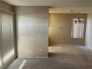 Photo #5: 2730810 Listing 