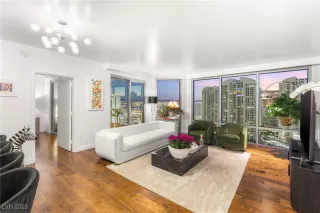 Photo #6: 2730812 Listing 