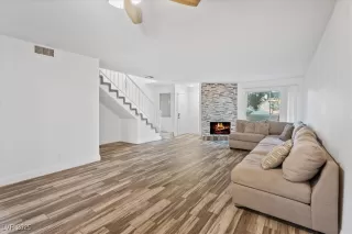 Photo #2: 2730847 Listing