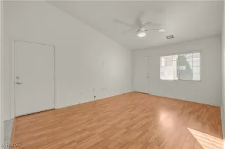 Photo #5: 2730852 Listing 