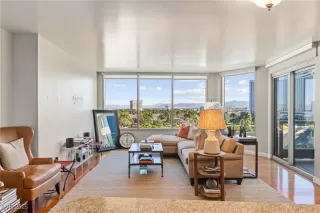 Photo #1: 2730856 Listing 