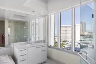 Photo #5: 2730856 Listing 