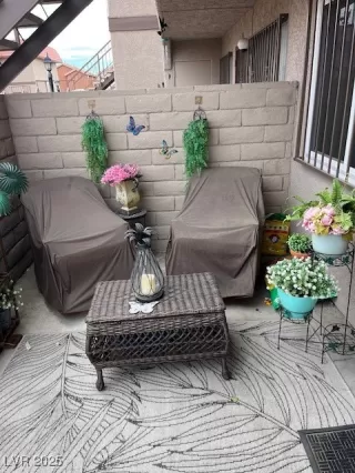 Photo #2: 2730860 Listing