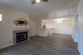 Photo #2: 2730866 Listing 