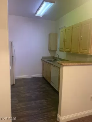 Photo #6: 2730876 Listing 