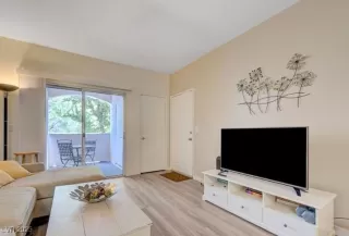 Photo #3: 2730919 Listing 