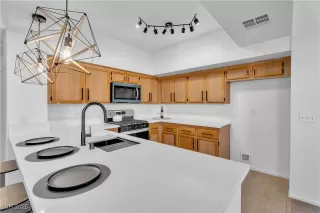 Photo #1: 2730920 Listing