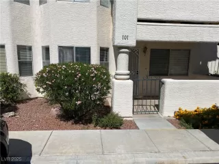 Photo #1: 2730928 Listing 