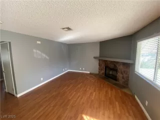 Photo #3: 2730928 Listing 