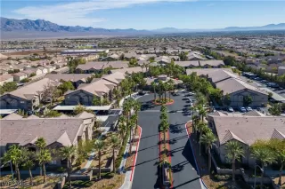 Photo #3: 2730939 Listing 