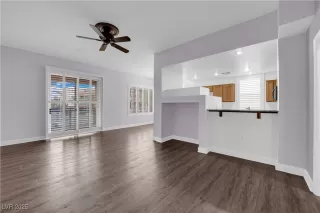 Photo #5: 2730955 Listing 