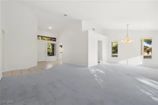 Photo #5: 2730964 Listing 