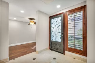 Photo #4: 2730982 Listing