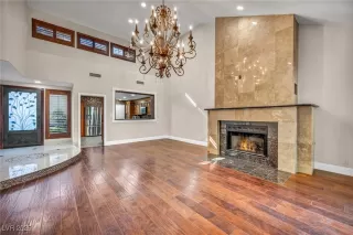 Photo #6: 2730982 Listing