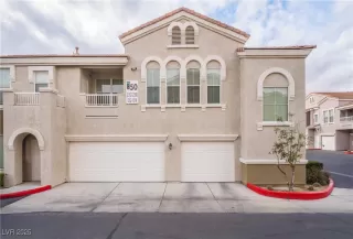 Photo #2: 2731011 Listing 