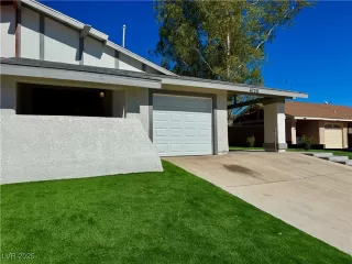 Photo #2: 2731032 Listing 