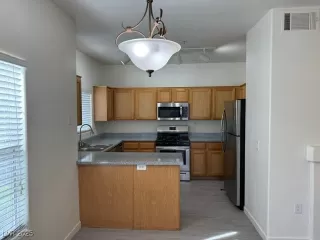 Photo #3: 2731034 Listing 