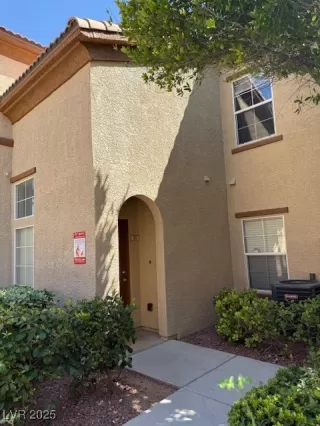 More Details about MLS # 2731048 : 3815 JUNO BEACH STREET 203