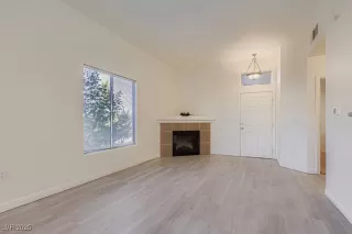 Photo #3: 2731060 Listing