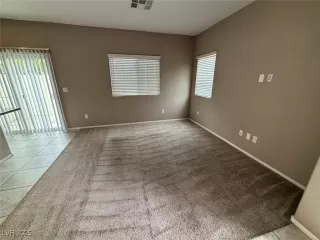 Photo #3: 2731073 Listing 