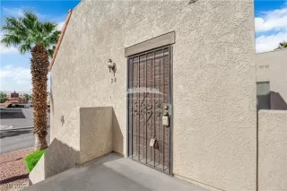 Photo #3: 2731102 Listing 